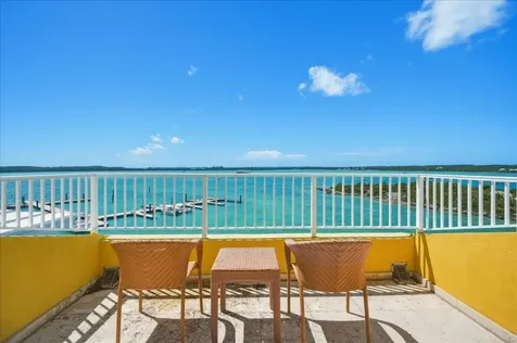 Villa Cc2 February Point Exuma BS