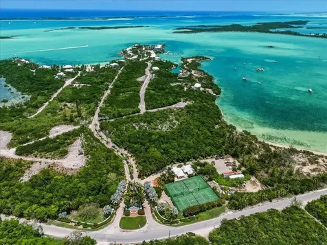 Villa Cc2 February Point Exuma BS