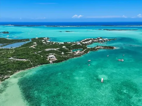 Villa Cc2 February Point Exuma BS