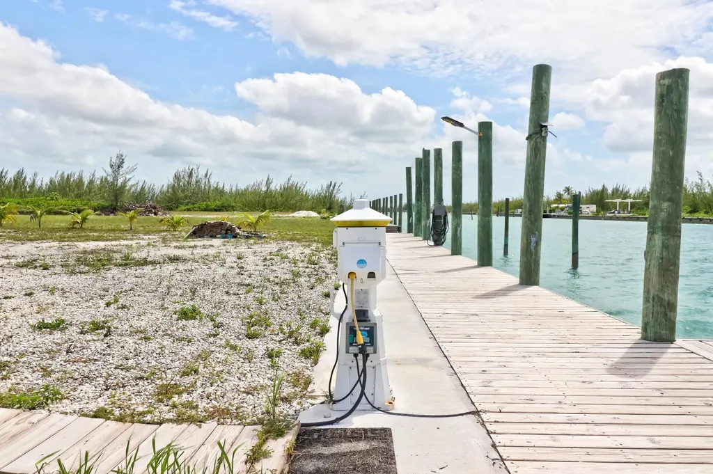 Galleon Bay Drive Block 200 Abaco BS