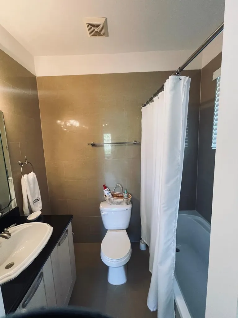 Unit 1 Love Beach Walk New Providence Paradise Island BS