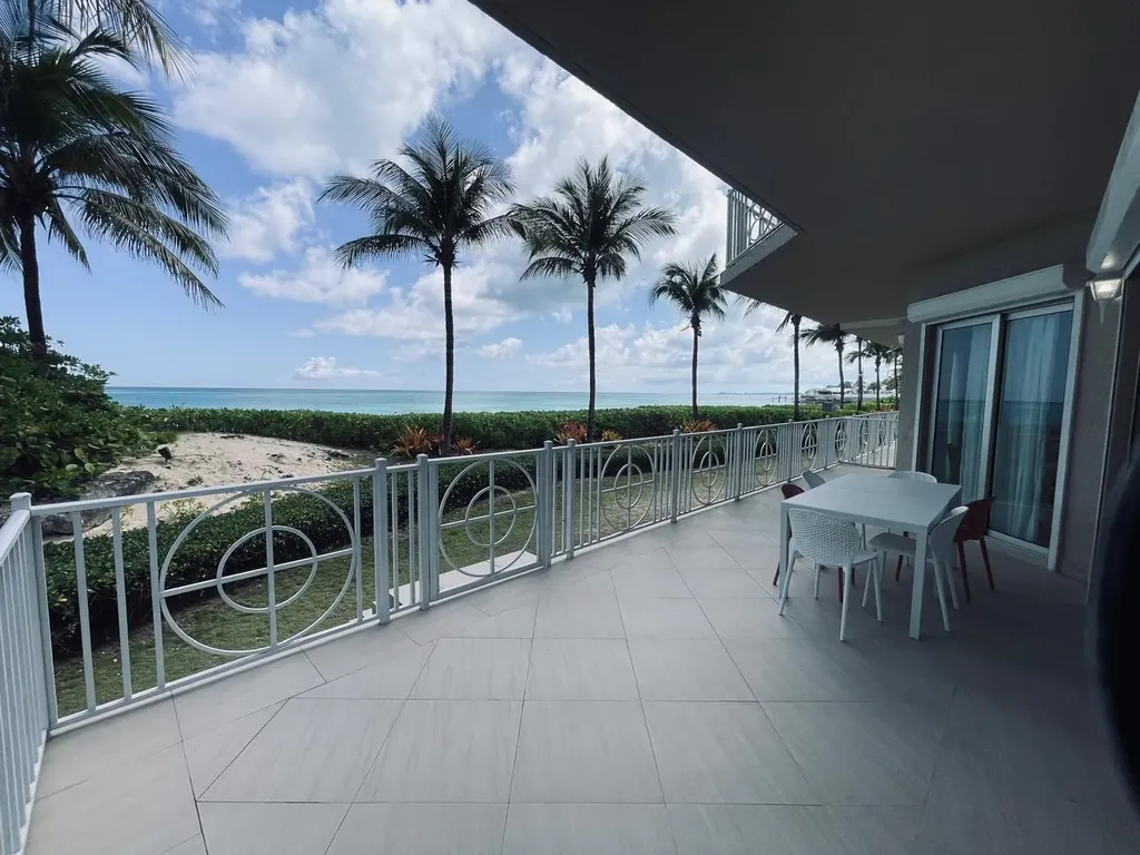 Unit 1 Love Beach Walk New Providence Paradise Island BS