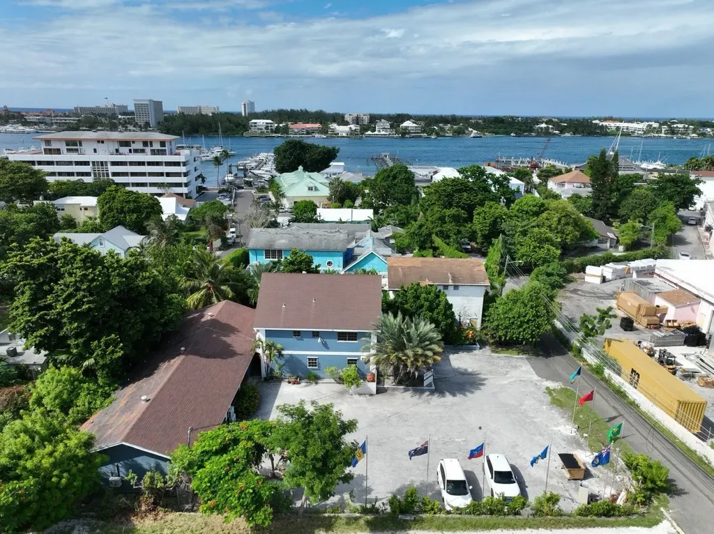 Mosley Lane New Providence Paradise Island BS