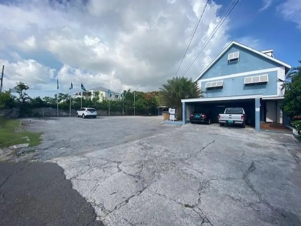 Mosley Lane New Providence Paradise Island BS