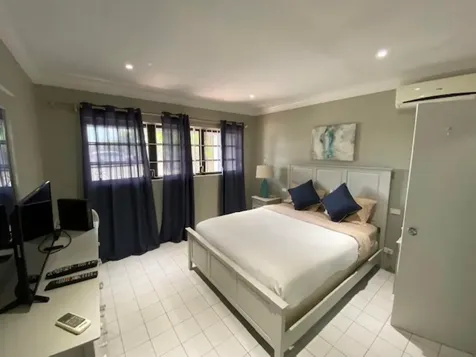 Mosley Lane New Providence Paradise Island BS