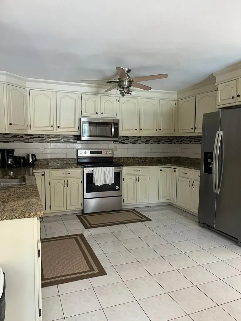 Greening Glade Drive 12 Grand Bahama Freeport BS