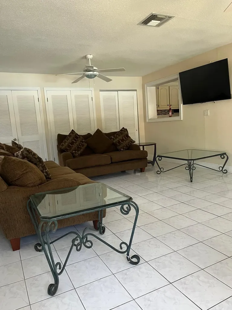 Greening Glade Drive 12 Grand Bahama Freeport BS