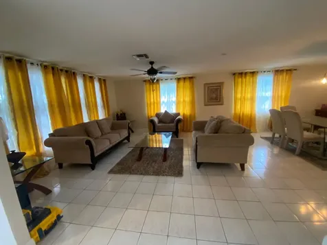 Greening Glade Drive 12 Grand Bahama Freeport BS