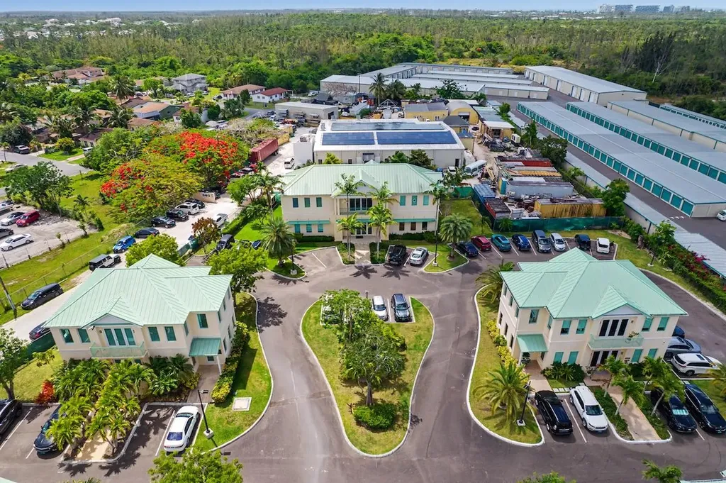 Western Road 4 & 5 New Providence Paradise Island BS