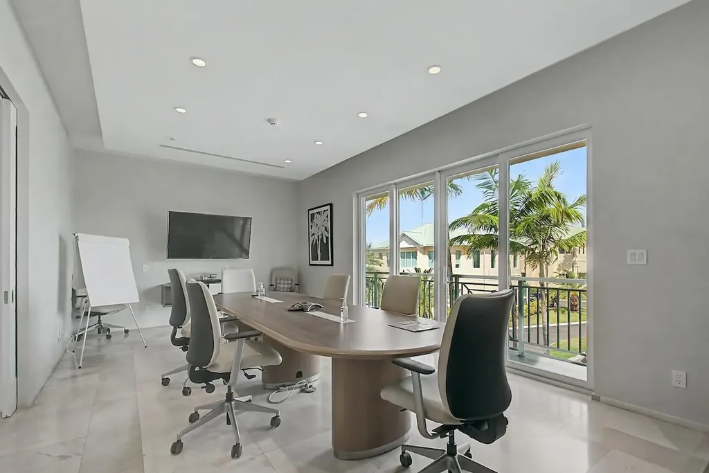 Western Road 4 & 5 New Providence Paradise Island BS