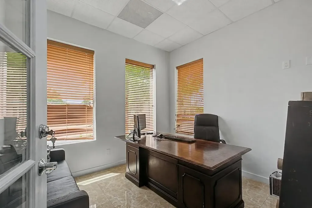 Western Road 3 New Providence Paradise Island BS
