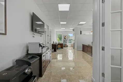 Western Road 3 New Providence Paradise Island BS