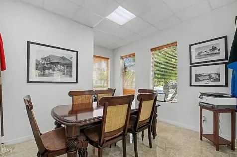 Western Road 3 New Providence Paradise Island BS