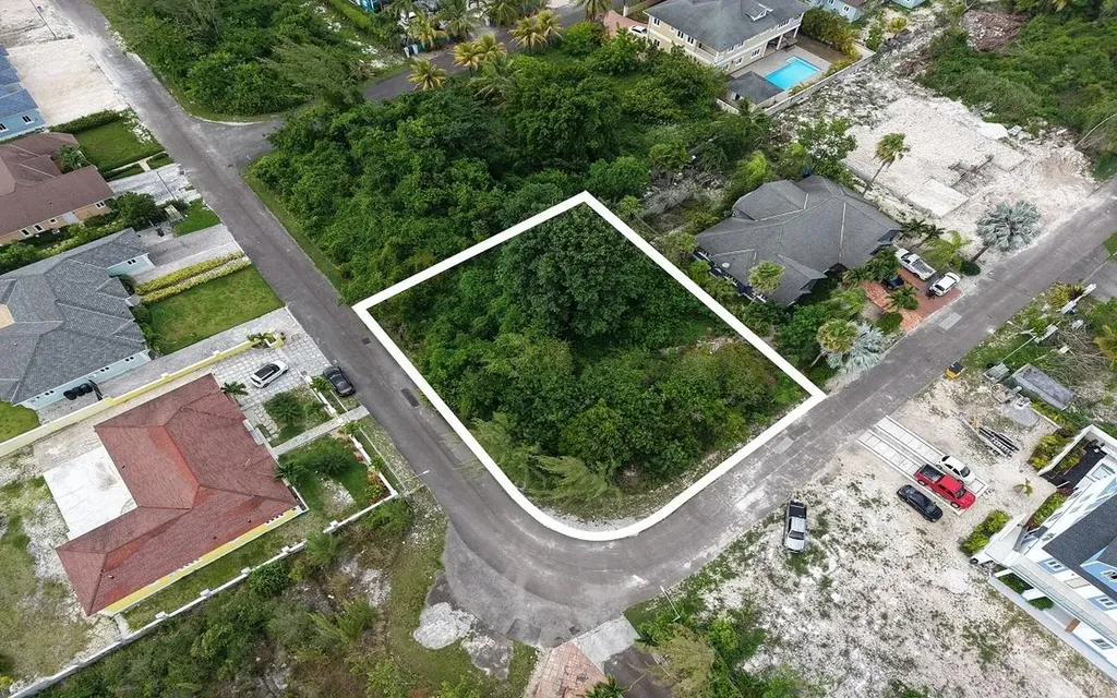 Lot 24, Jacaranda Subd. New Providence Paradise Island BS