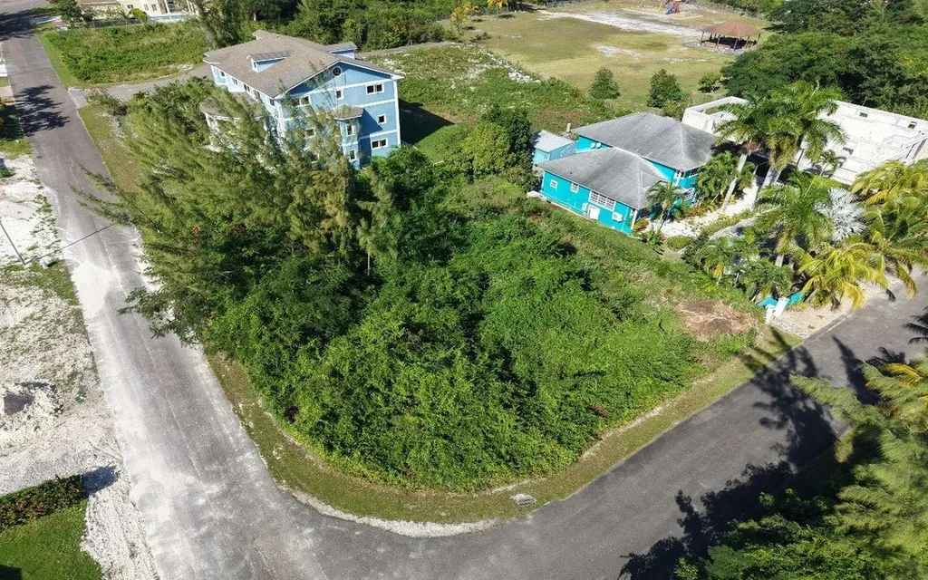 Lot 24, Jacaranda Subd. New Providence Paradise Island BS
