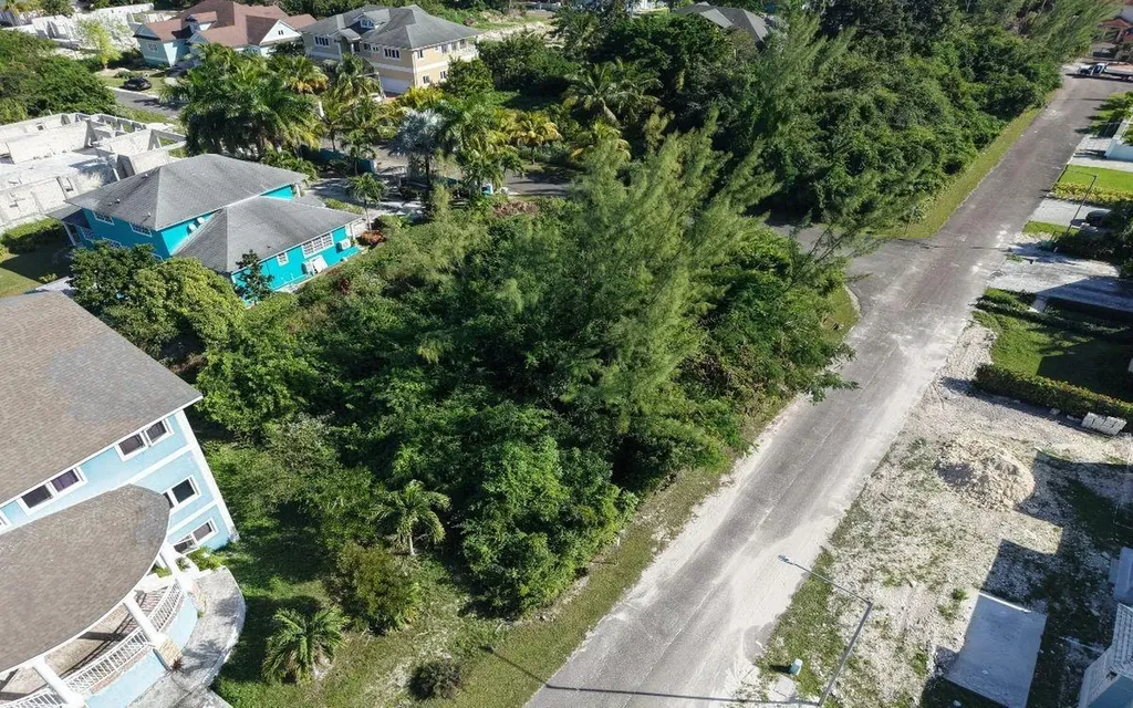 Lot 24, Jacaranda Subd. New Providence Paradise Island BS