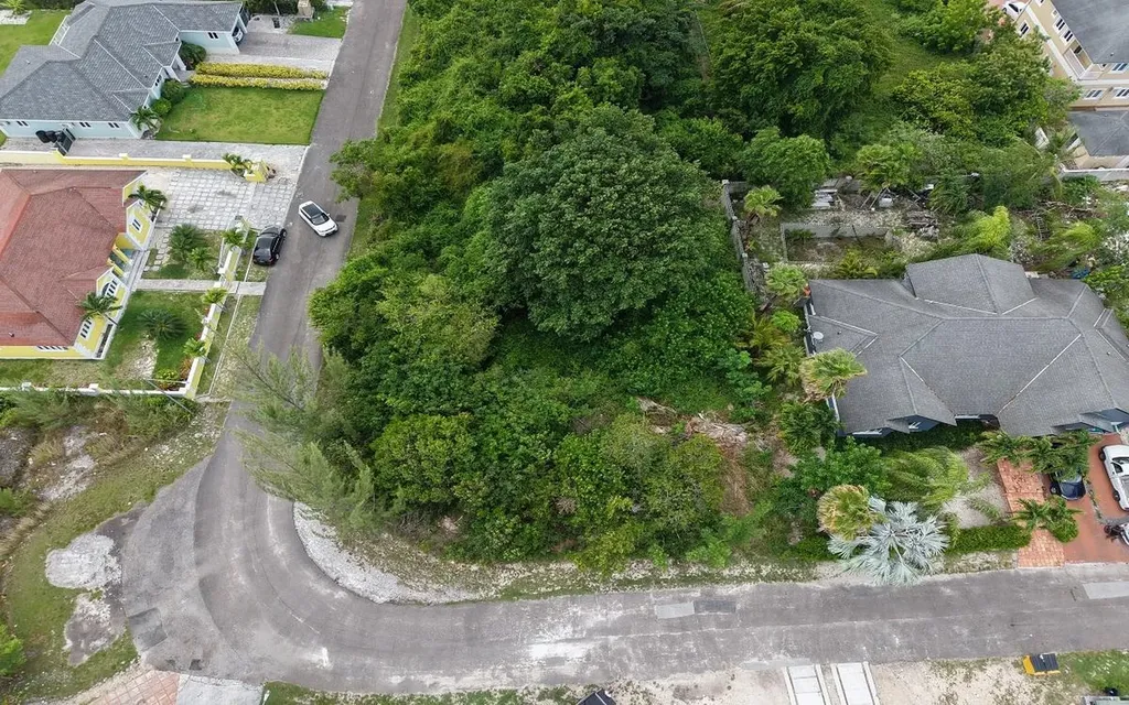 Lot 24, Jacaranda Subd. New Providence Paradise Island BS