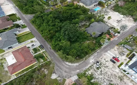 Lot 24, Jacaranda Subd. New Providence Paradise Island BS