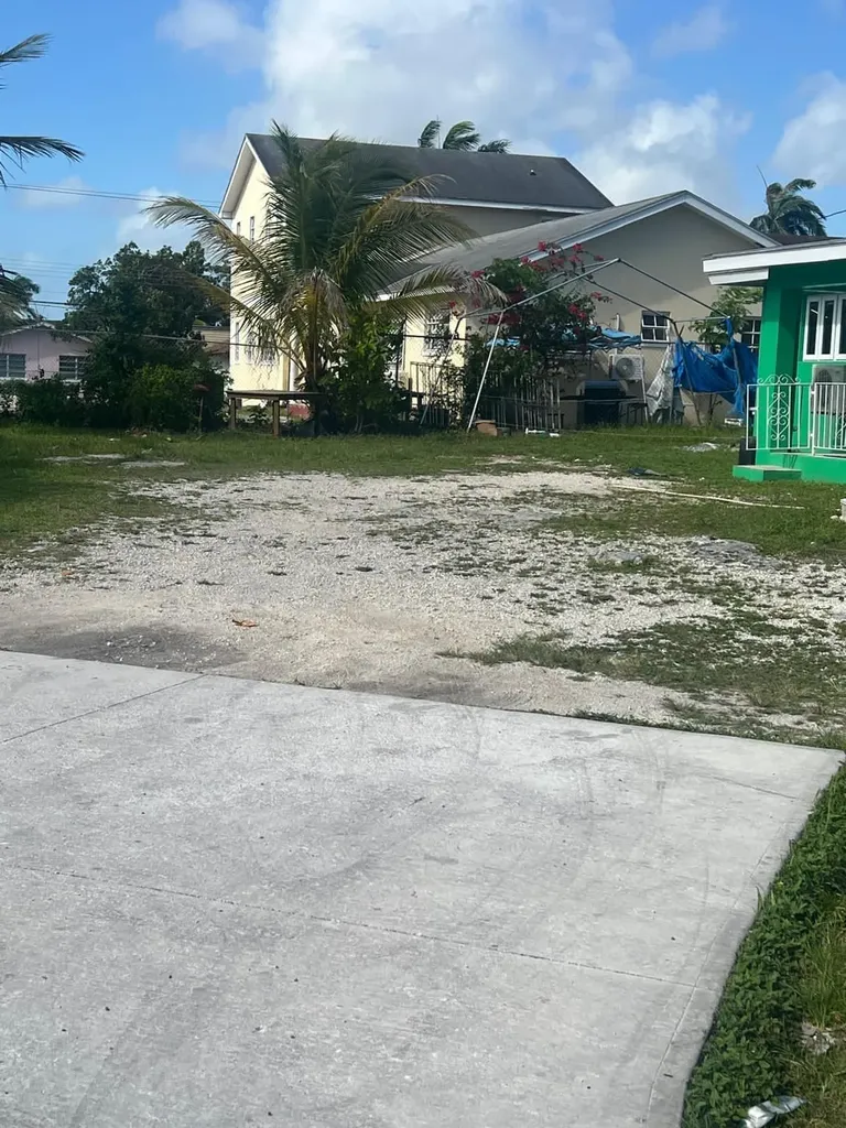 Thurston Lane, Oakes Feld New Providence Paradise Island BS