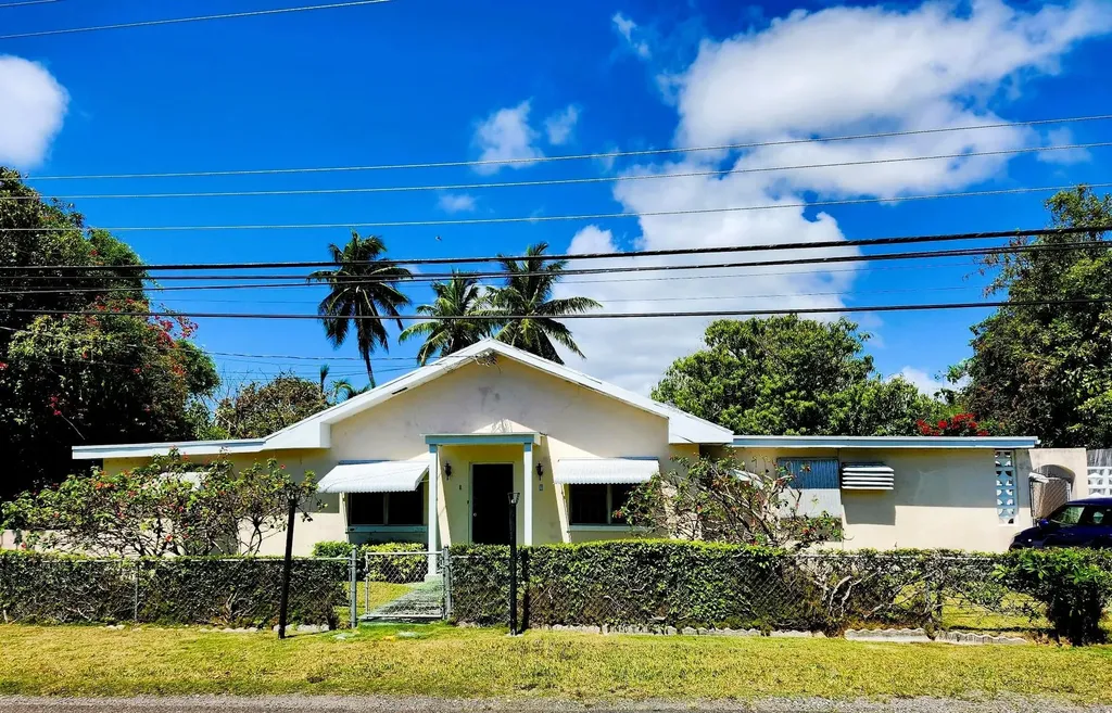 Lot 2, Nassau East New Providence Paradise Island BS