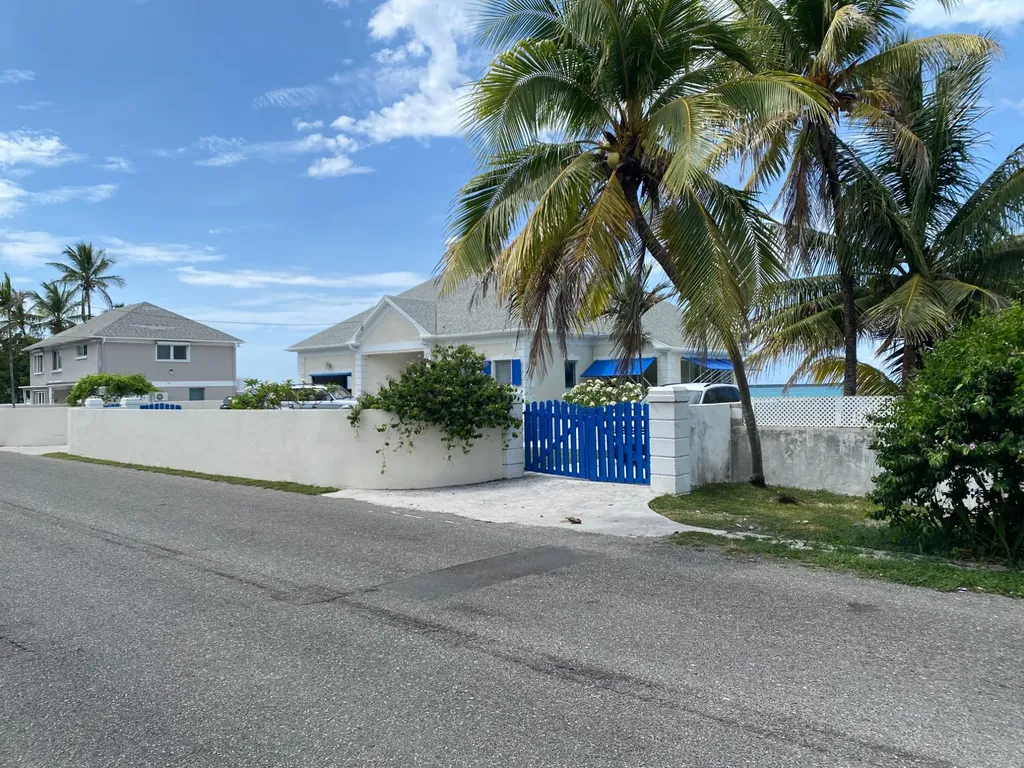 Eastern Road 214 New Providence Paradise Island BS