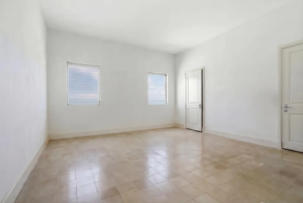 Eastern Road 214 New Providence Paradise Island BS