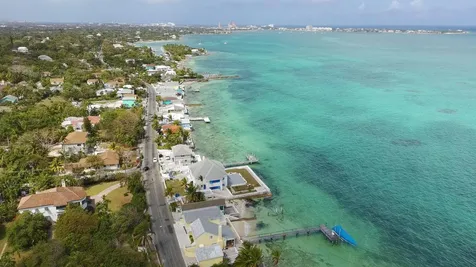 Eastern Road 214 New Providence Paradise Island BS