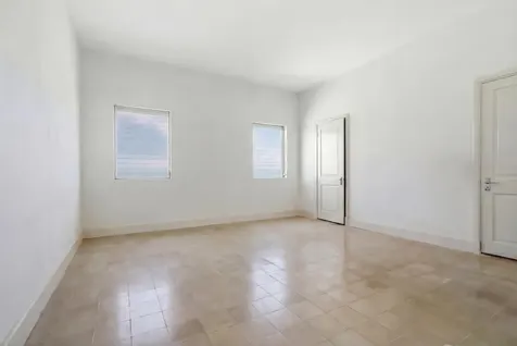 Eastern Road 214 New Providence Paradise Island BS