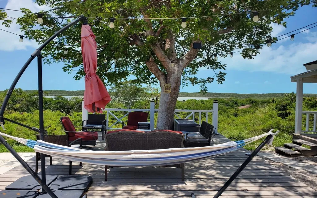 Tract X, Moss Town Exuma BS