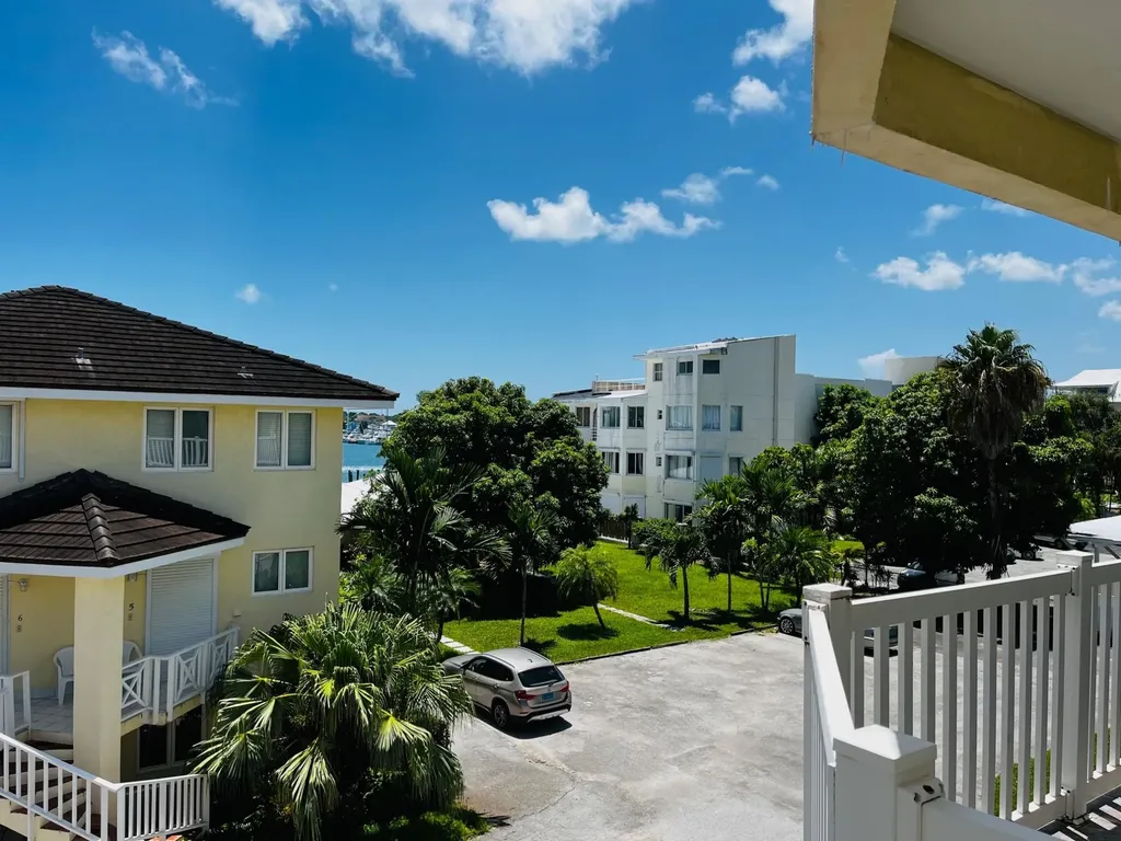 #2 Harbour Colony Iii New Providence Paradise Island BS