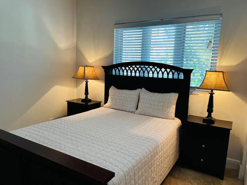 #2 Harbour Colony Iii New Providence Paradise Island BS