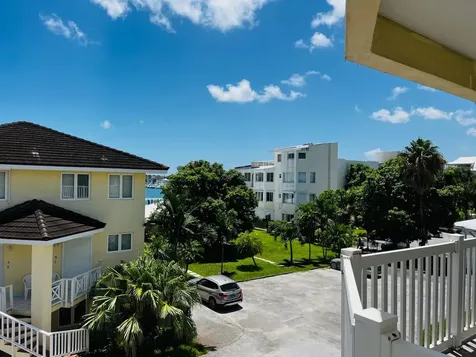 #2 Harbour Colony Iii New Providence Paradise Island BS