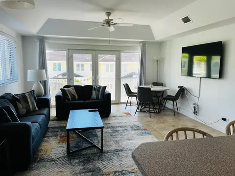#2 Harbour Colony Iii New Providence Paradise Island BS