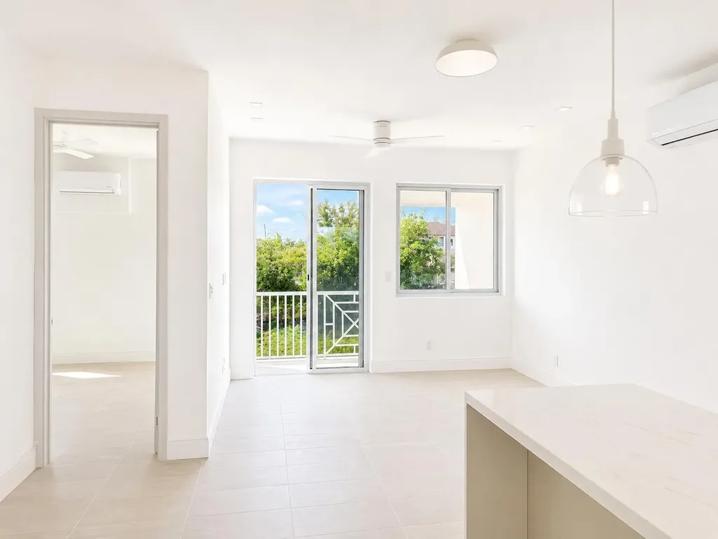 Golden Isles Road New Providence Paradise Island BS