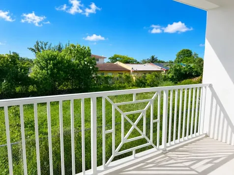 Golden Isles Road New Providence Paradise Island BS