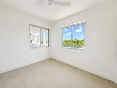Golden Isles Road New Providence Paradise Island BS