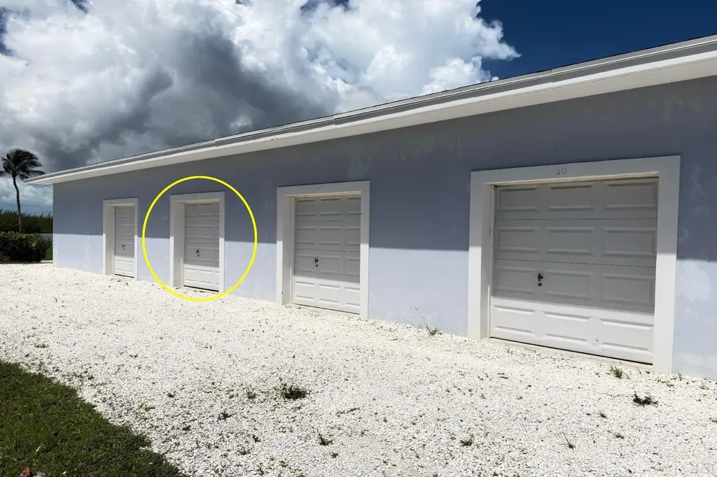 Storage Condo # 18, Tcb 18 Abaco BS