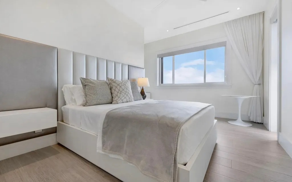 Penthouse At Thirty Six New Providence Paradise Island BS