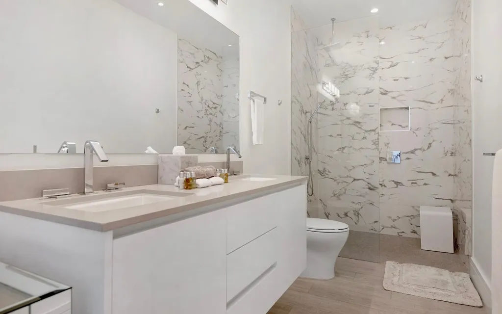 Penthouse At Thirty Six New Providence Paradise Island BS
