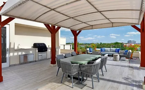 Penthouse At Thirty Six New Providence Paradise Island BS