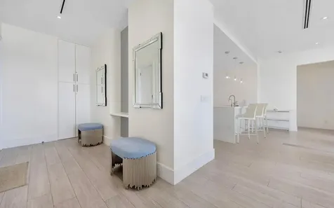 Penthouse At Thirty Six New Providence Paradise Island BS