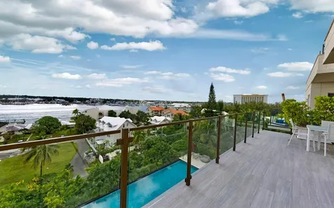 Penthouse At Thirty Six New Providence Paradise Island BS