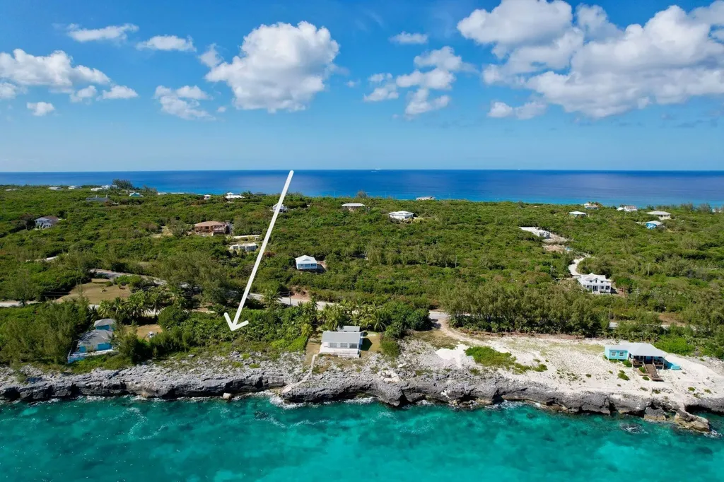 33 And 34, Lazy Shore Road Eleuthera BS