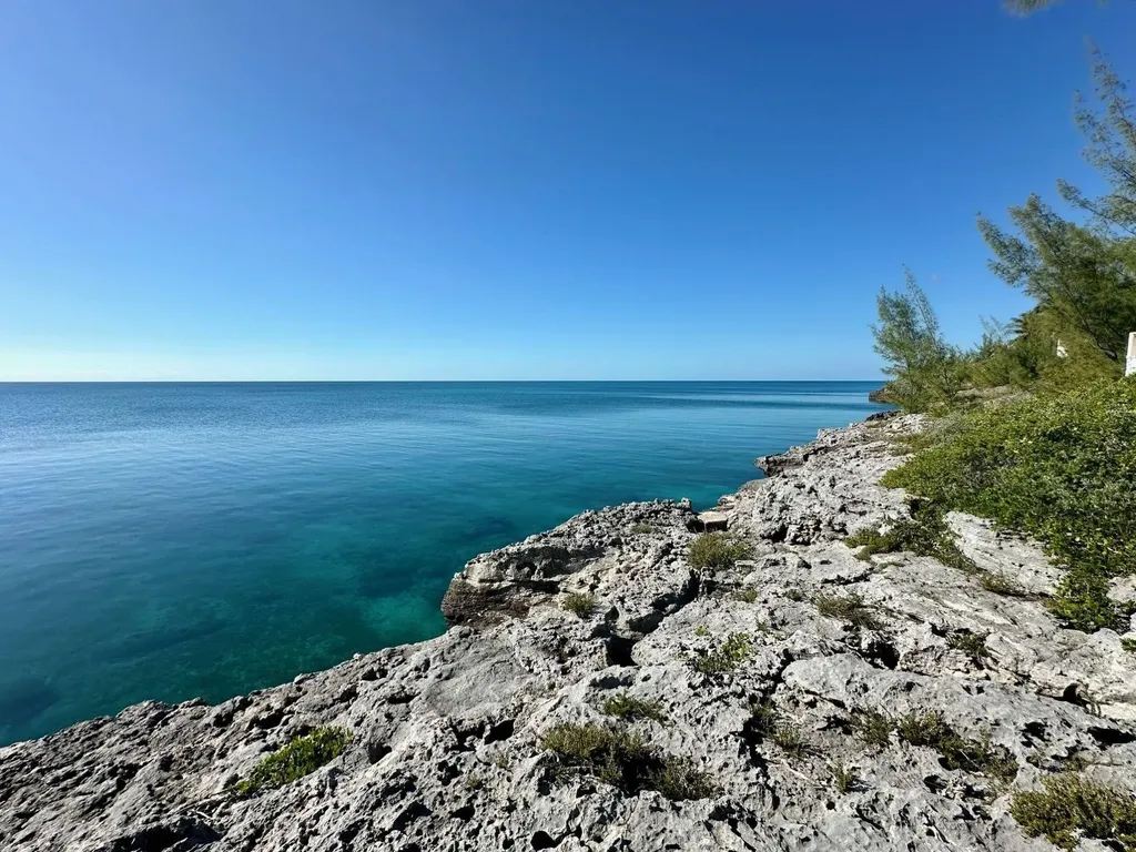 33 And 34, Lazy Shore Road Eleuthera BS