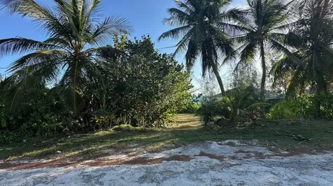 33 And 34, Lazy Shore Road Eleuthera BS