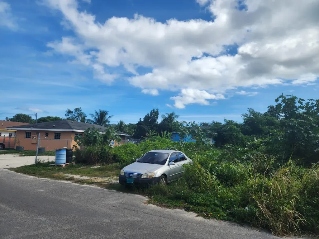 Haven Road Greater Chippi New Providence Paradise Island BS