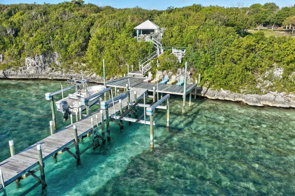 Lubbin' It Abaco BS