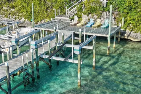 Lubbin' It Abaco BS