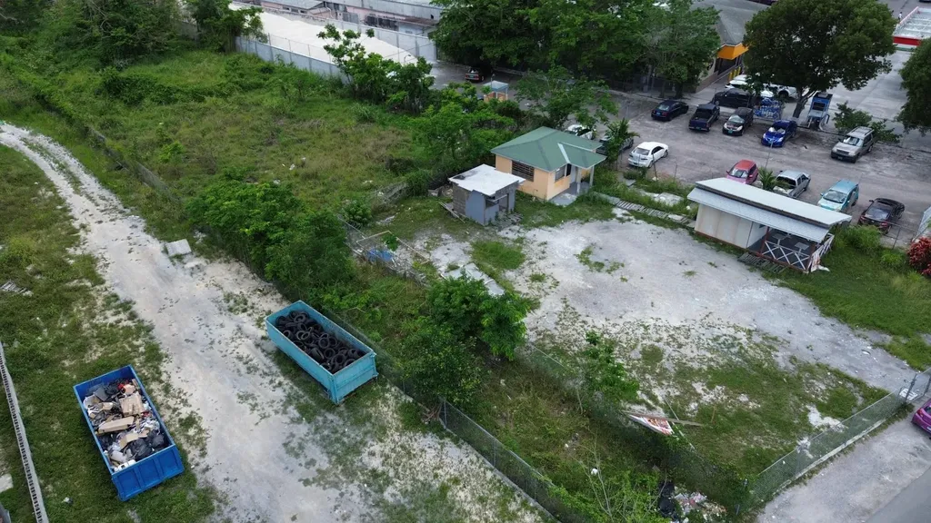 Mackey Street New Providence Paradise Island BS