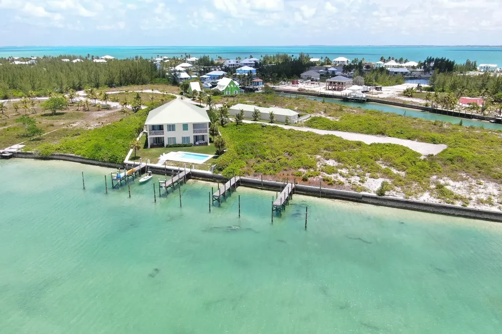 Royal Flush Abaco BS